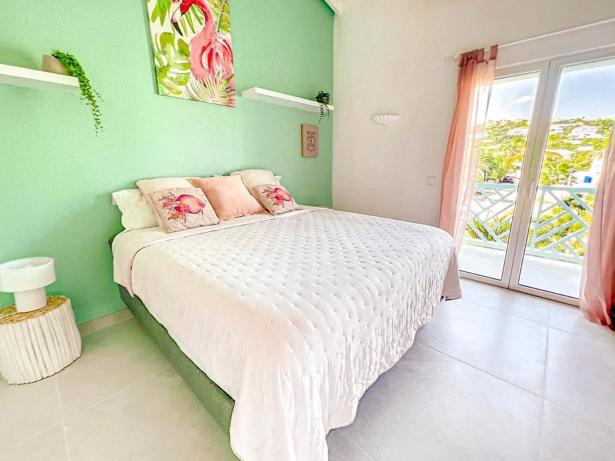 Tatil Evi Princess Manon Beachfront Ocean View Orient Bay