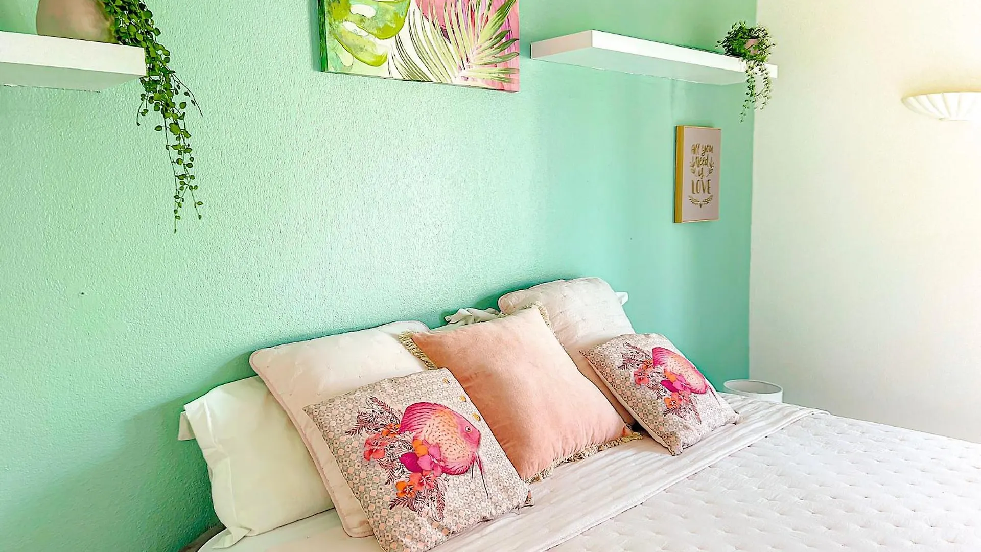 Princess Manon Beachfront Ocean View Orient Bay 0*,